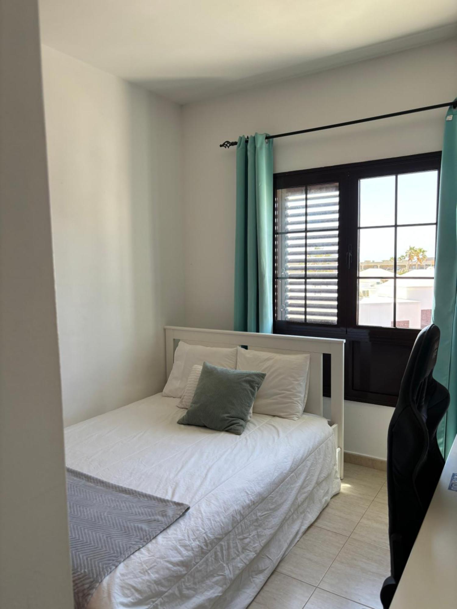 Casa Amplia Y Moderna De 3 Habitaciones En Complejo Con Piscina Costa Teguise Exteriör bild