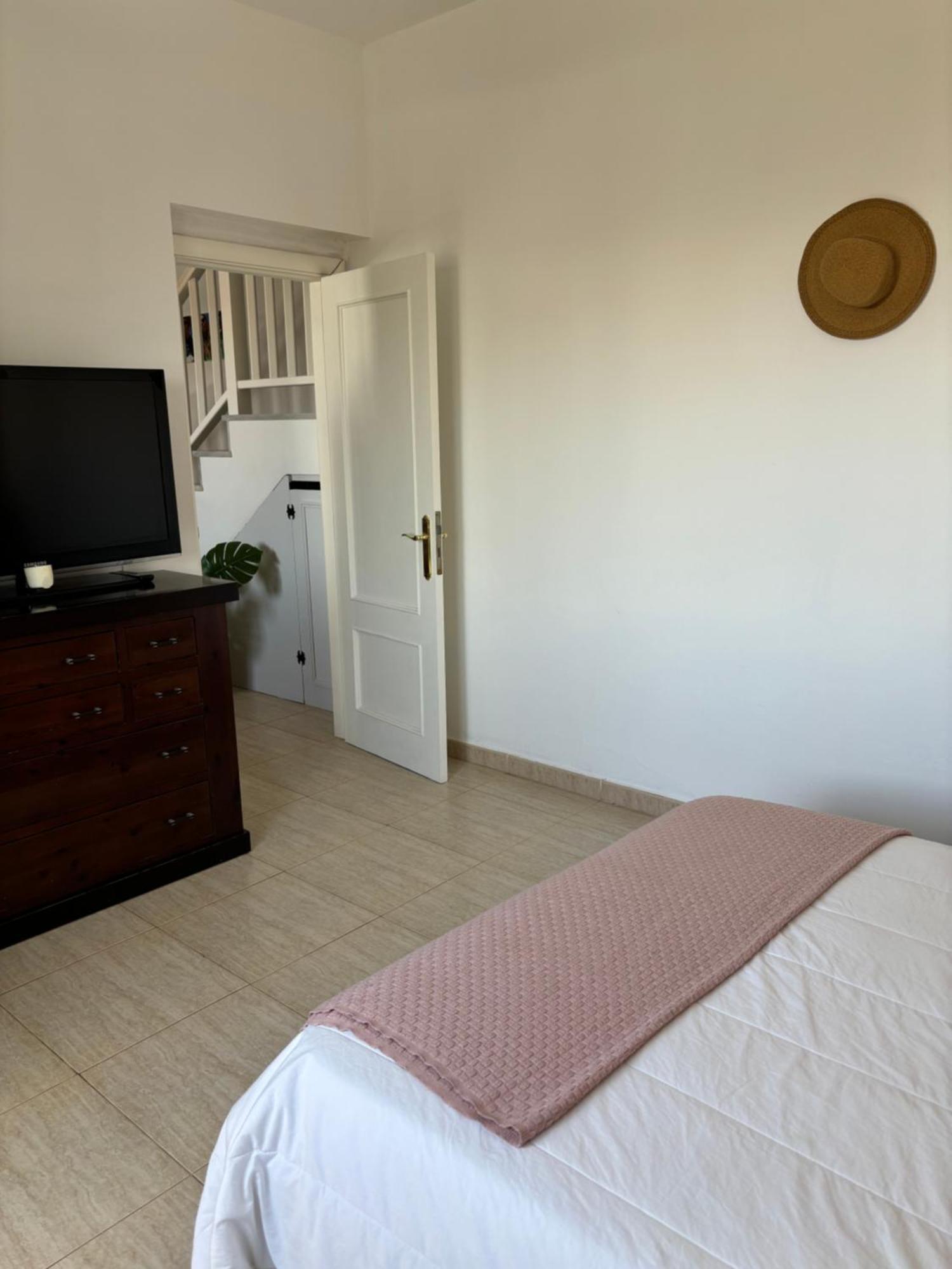 Casa Amplia Y Moderna De 3 Habitaciones En Complejo Con Piscina Costa Teguise Exteriör bild